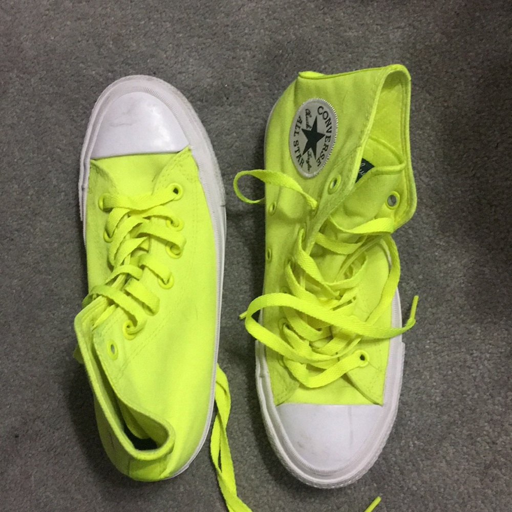Neon yellow Converse (Chuck Taylor II)